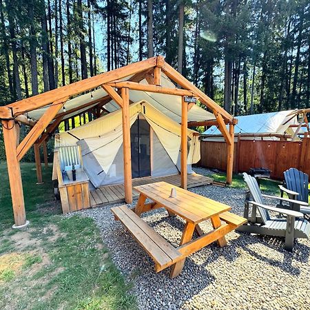 Umpqua'S Last Resort - Wilderness Cabins, Rv Park & Glamping Idleyld Park Экстерьер фото