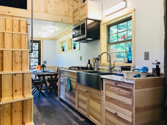 Umpqua'S Last Resort - Wilderness Cabins, Rv Park & Glamping Idleyld Park Экстерьер фото