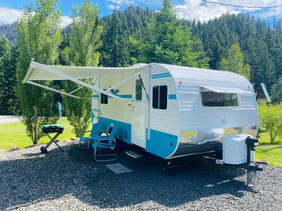 Umpqua'S Last Resort - Wilderness Cabins, Rv Park & Glamping Idleyld Park Экстерьер фото