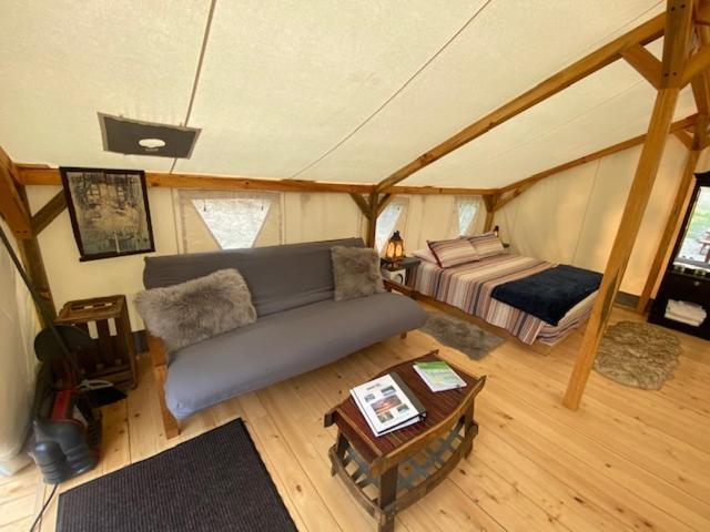 Umpqua'S Last Resort - Wilderness Cabins, Rv Park & Glamping Idleyld Park Экстерьер фото